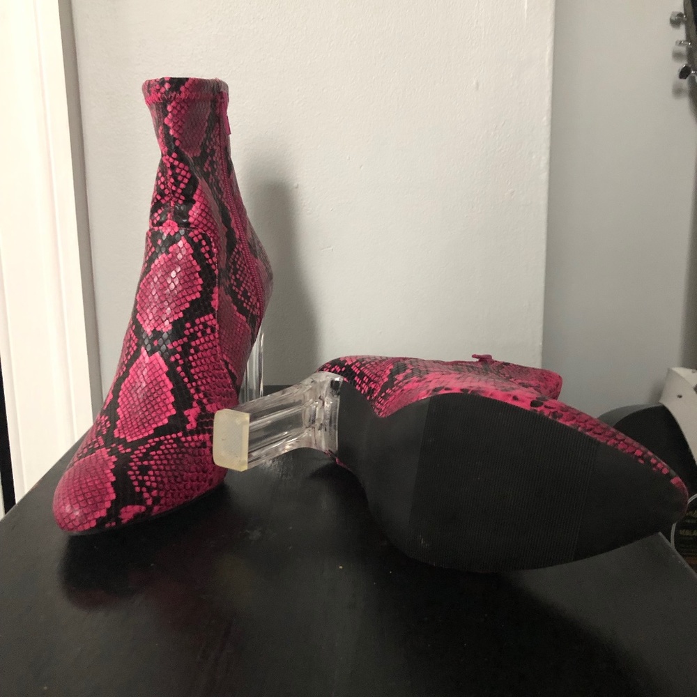 pink boots